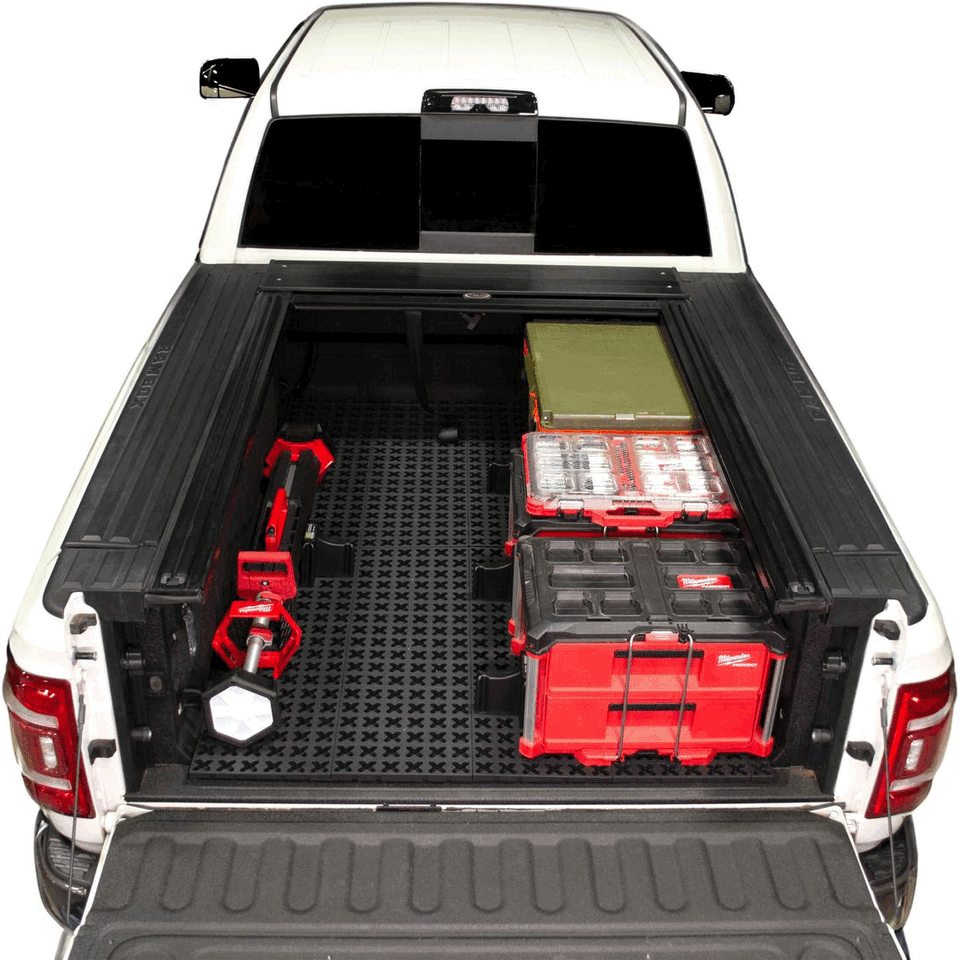 Caja de camioneta equipada con el sistema modular TMAT
